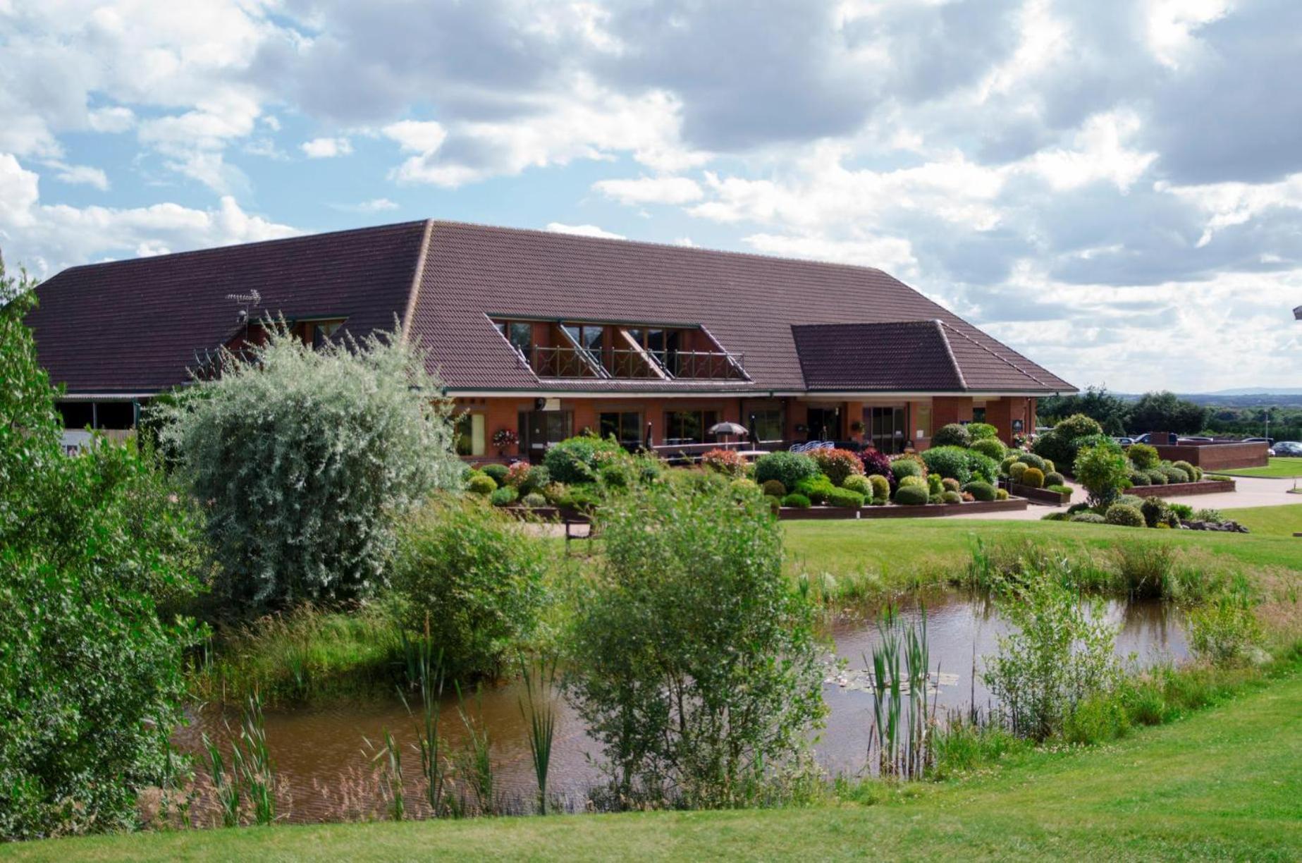 The Chase Golf & Country Club Hotel Penkridge Exterior photo